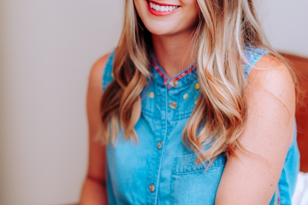 巴西与阿根廷足球比赛激烈对抗场面